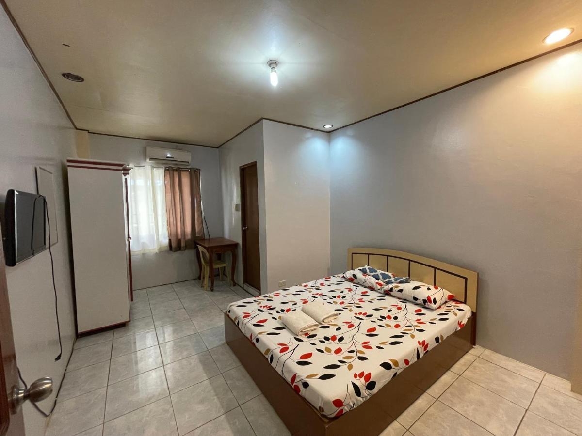 Teofila Pension Puerto Princesa Екстериор снимка